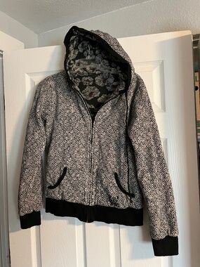 Women's Biliabong lined coat with contrasting complementary material